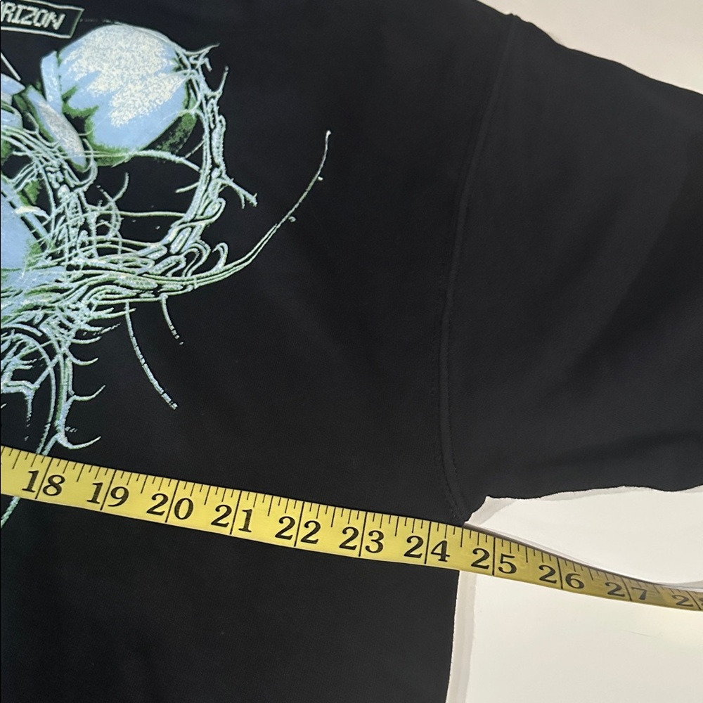 NWOT Bring Me The Horizon Hoodie - Picture 6 of 12